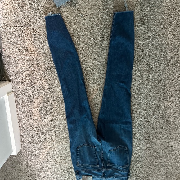 10" High-Rise Skinny Jeans button front edition. - Picture 2 of 6